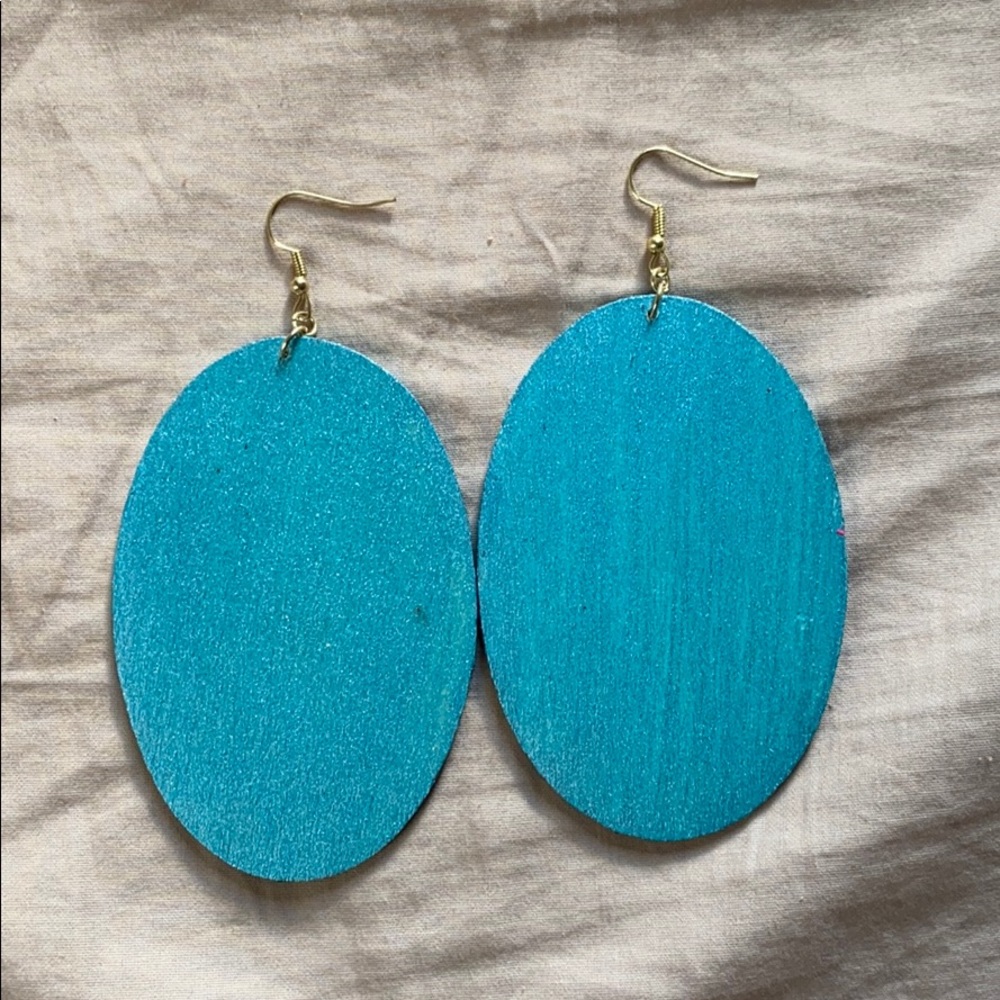 Earring - Picture 2 of 3